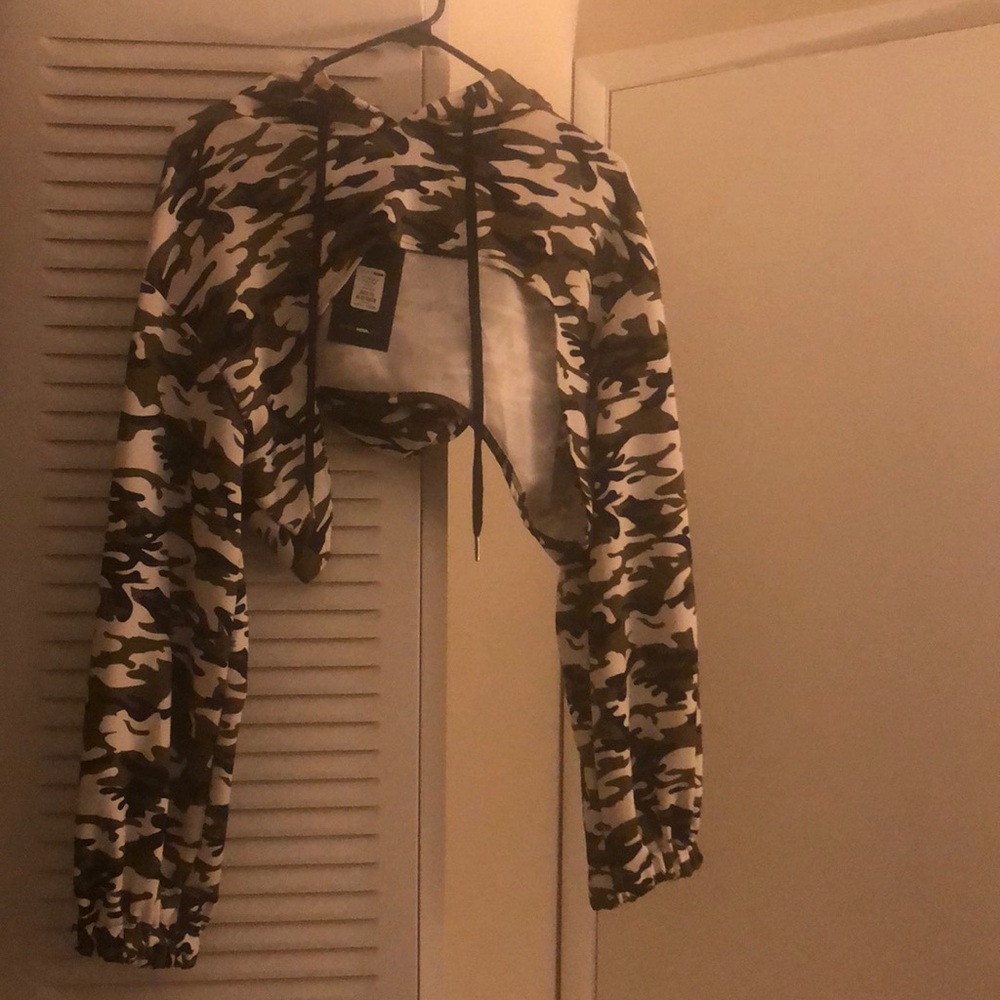 Camouflage Crop Hoodie